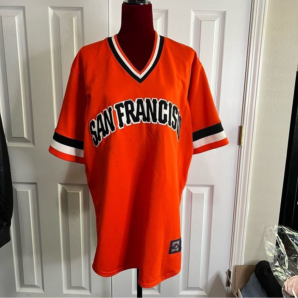 Authentic Cooperstown Collection Majestic SF Giants MLB Jersey